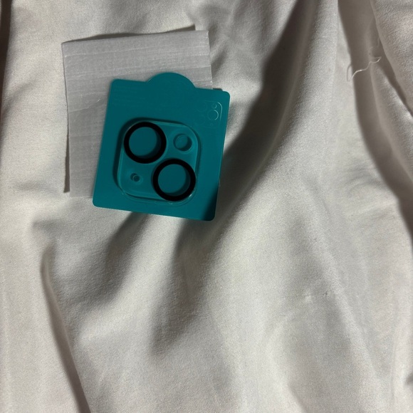New lenses protector for iPhone 15 plus - Picture 1 of 2